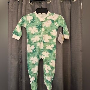 NWT St. Patrick’s Day Burt’s Bees’s Clover  organic cotton 6-9 Months